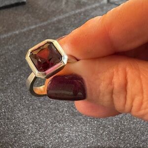 Elegant Silver and Red Garnet Gemstone Ring